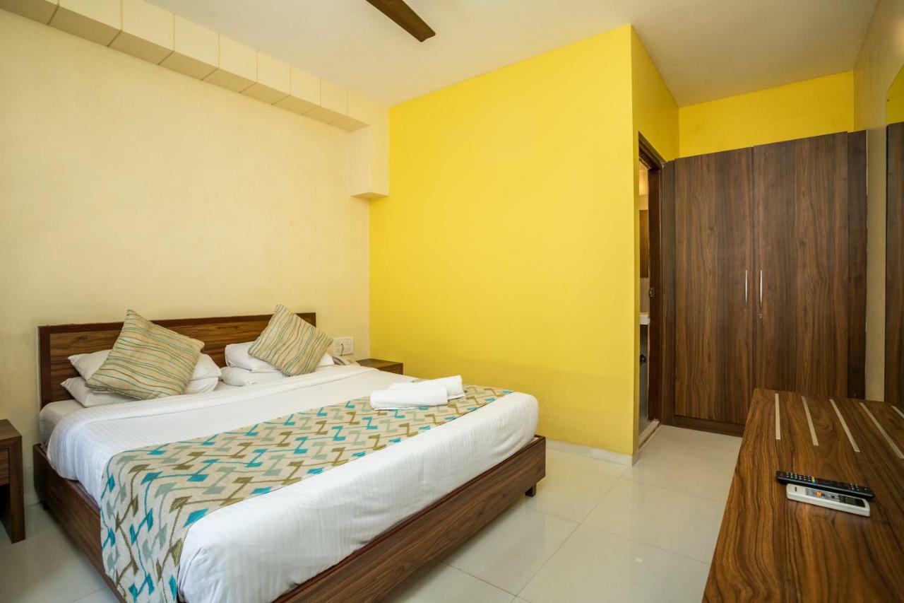 Coco Goa Hotel Arpora Exterior foto