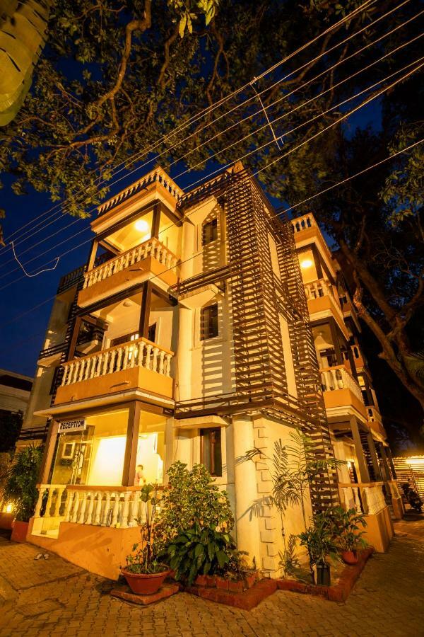 Coco Goa Hotel Arpora Exterior foto